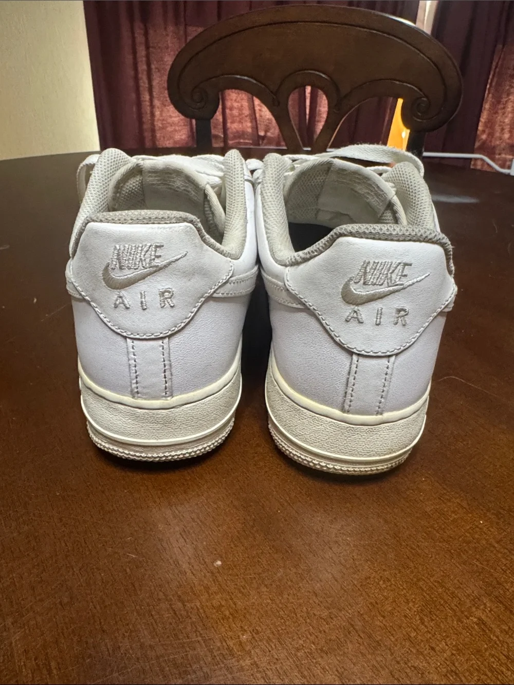 Nike Men’s White Low-Top Leather Sneakers